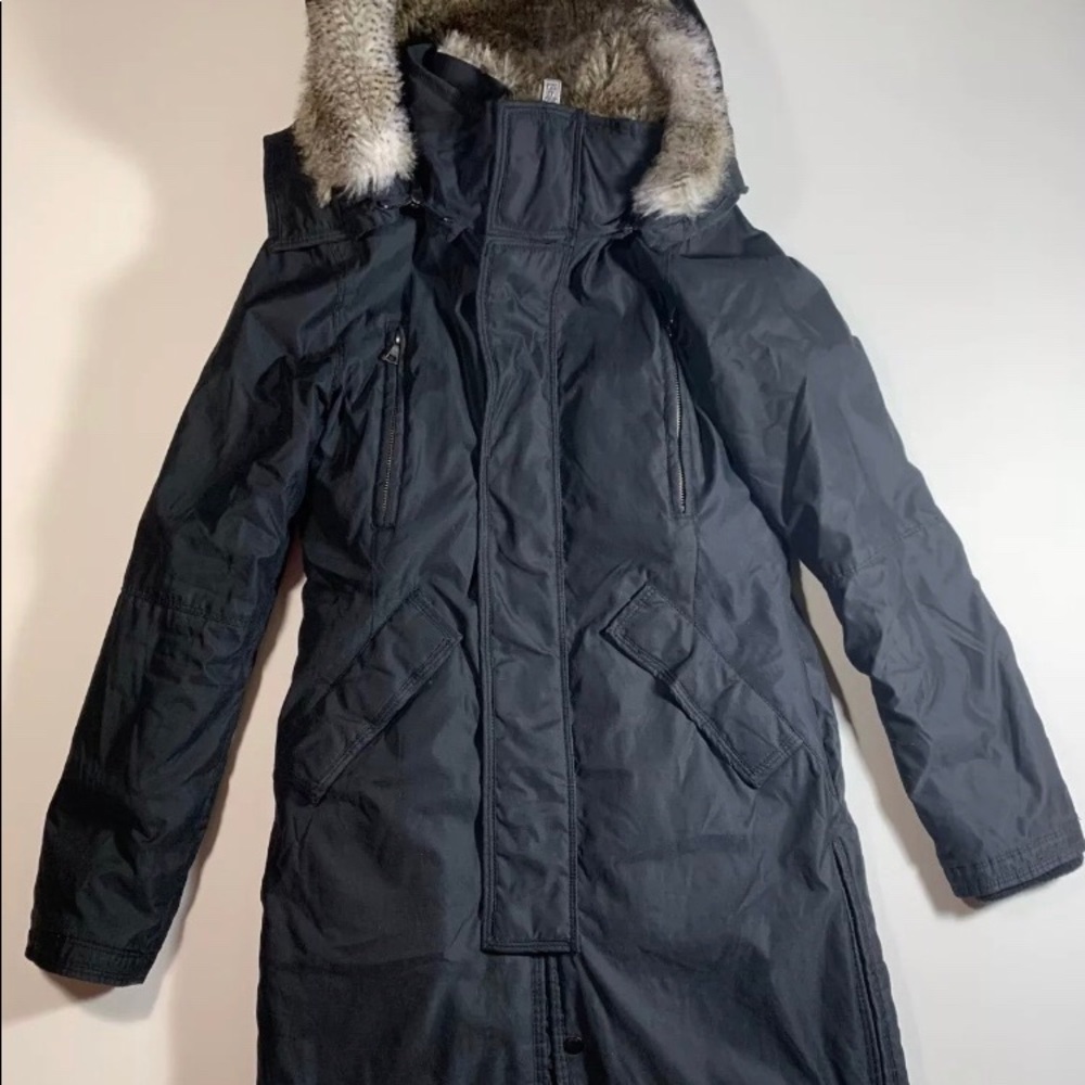 TNA PARKA